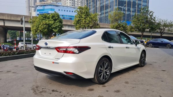 New Camry 2.5HV 2022