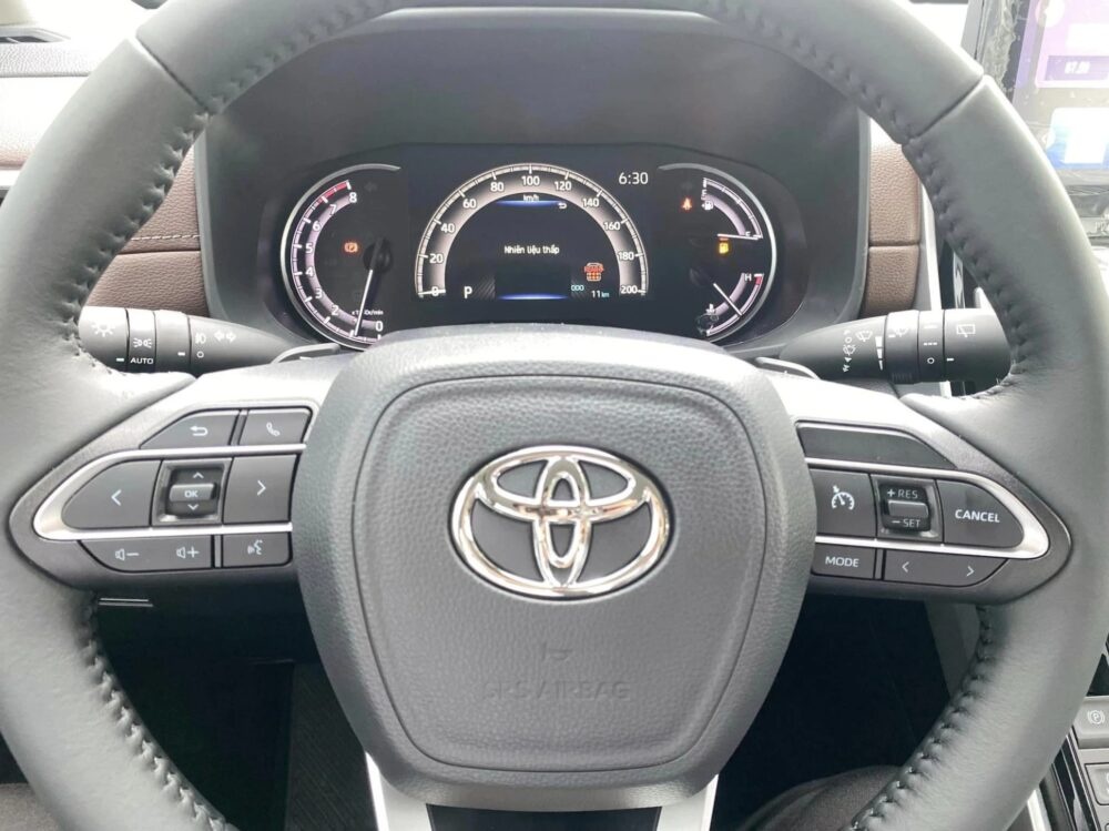 Toyota Innova Cross 2.0HEV